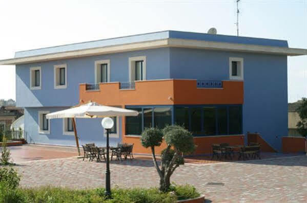Motel - Hotel Nautico Поцало Екстериор снимка